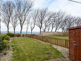 Charming Cottage in North Berwick With Sea Views