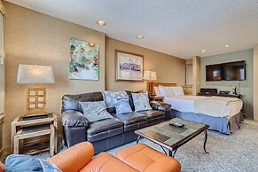 Downtown Breck Ski In Ski Out! Walk to Everything