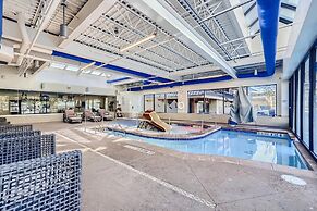 Downtown Breck Ski In Ski Out! Walk to Everything