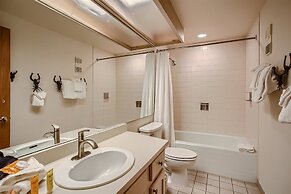 Your Next Vacay at Peak 9 Ski-in/ski-out