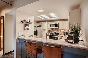 Your Next Vacay at Peak 9 Ski-in/ski-out