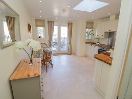 Bumble Cottage