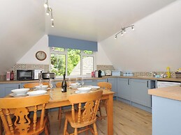 60 Valley Lodge