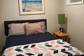 Captain's Table Hotel