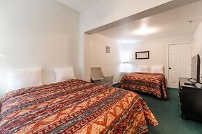 Captain's Table Hotel