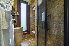 Marisstone Hotel Villa