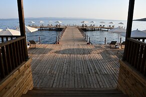 Marisstone Hotel Villa