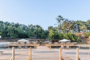 Marisstone Hotel Villa