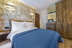 Marisstone Hotel Villa