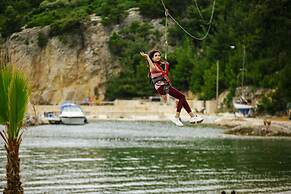 Marisstone Hotel Villa