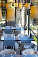 Marisstone Hotel Villa