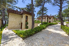 Marisstone Hotel Villa