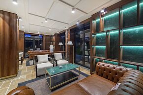 Marisstone Hotel Villa