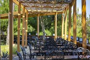 Marisstone Hotel Villa