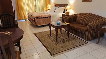 Delmon Suites