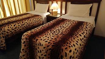 Delmon Suites