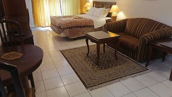 Delmon Suites