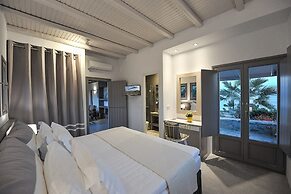 Villa Gustosa Luxury Villa on Faragas Beach