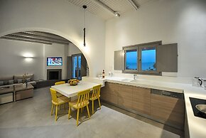 Villa Gustosa Luxury Villa on Faragas Beach