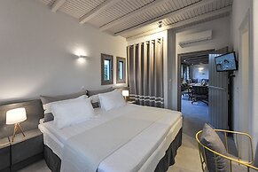 Villa Gustosa Luxury Villa on Faragas Beach