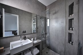 Villa Gustosa Luxury Villa on Faragas Beach