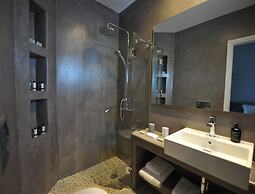 Villa Gustosa Luxury Villa on Faragas Beach