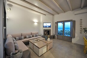 Villa Gustosa Luxury Villa on Faragas Beach
