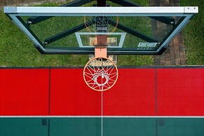 Plantation Acres Mansion 7 Bedroom Villa by RedAwning