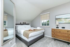 Plantation Acres Mansion 7 Bedroom Villa by RedAwning