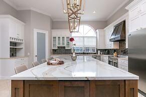 Plantation Acres Mansion 7 Bedroom Villa by RedAwning