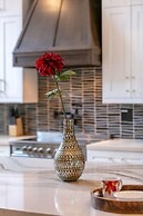 Plantation Acres Mansion 7 Bedroom Villa by RedAwning