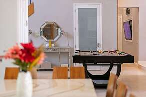 Plantation Acres Mansion 7 Bedroom Villa by RedAwning