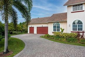 Plantation Acres Mansion 7 Bedroom Villa by RedAwning