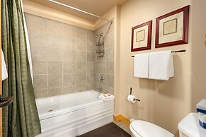 8758 Trappers Crossing 2 Bedroom Condo by RedAwning