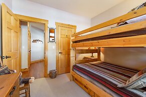 8758 Trappers Crossing 2 Bedroom Condo by RedAwning