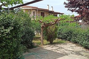 Lovely 2-bedroom Villa in Akrata, all Seasons!