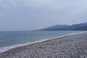 Lovely 2-bedroom Villa in Akrata, all Seasons!