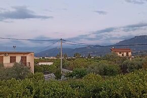 Lovely 2-bedroom Villa in Akrata, all Seasons!