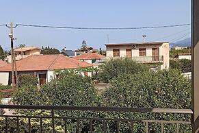 Lovely 2-bedroom Villa in Akrata, all Seasons!