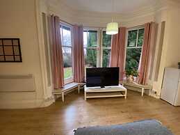 Remarkable 1 Bed Apartment in Birmingham