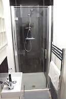 Remarkable 1 Bed Apartment in Birmingham