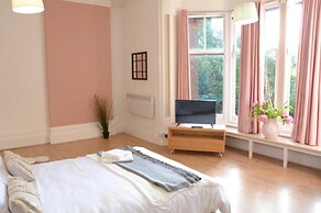 Remarkable 1 Bed Apartment in Birmingham
