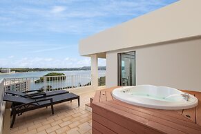 RIHGA Royal Laguna Guam Resort