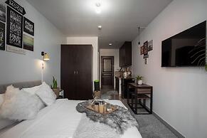 Buenbyahe Rooms  F Residences near Edsa