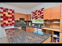 Villa 200m To The Coral Bay Strip, Large Pool