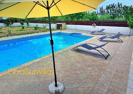 Villa 200m To The Coral Bay Strip, Large Pool