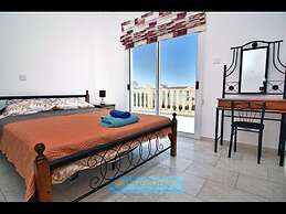 Villa 200m To The Coral Bay Strip, Large Pool