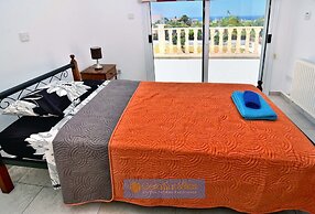 Villa 200m To The Coral Bay Strip, Large Pool