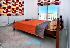 Villa 200m To The Coral Bay Strip, Large Pool