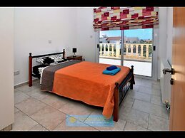 Villa 200m To The Coral Bay Strip, Large Pool